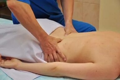 masajul ca metodă de tratare a osteocondrozei toracice
